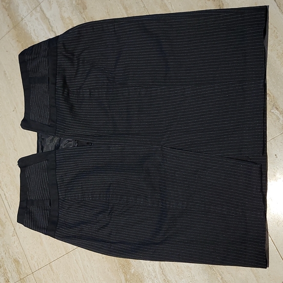 Guess mid skirt - Picture 2 of 2